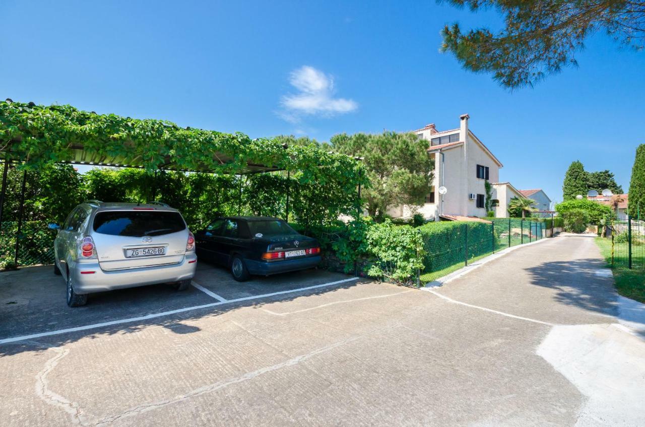 Apartments Dragutin Медулин Экстерьер фото