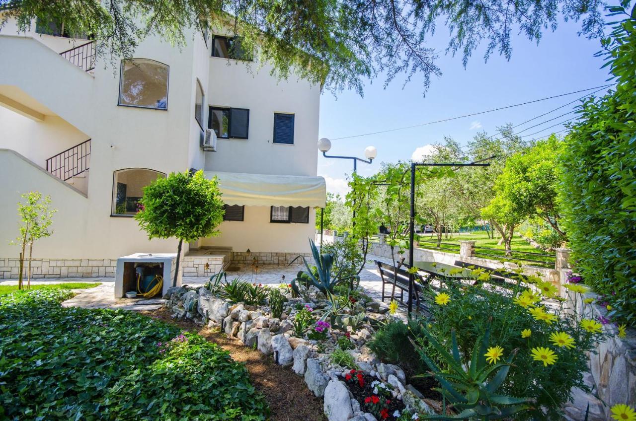 Apartments Dragutin Медулин Экстерьер фото